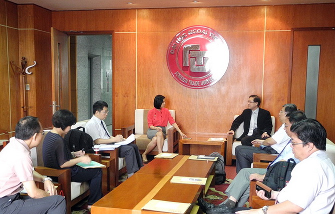 The Thesis Oral Defense of the Joint Master Program in Business Administration (5th intake) between FTU & Meiho university (Taiwan)