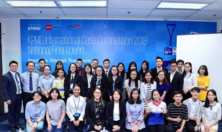Four students of FTU won the National First Prize of KPMG International Case Competition (KICC) 2018 – National Final Round