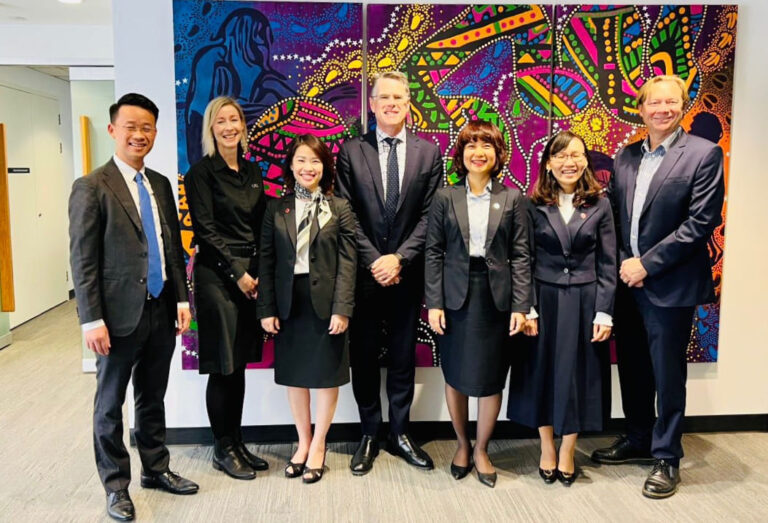 FOREIGN TRADE UNIVERSITY VISITS THE UNIVERSITY OF QUEENSLAND – A TOP 50 WORLD-RANKED INSTITUTION