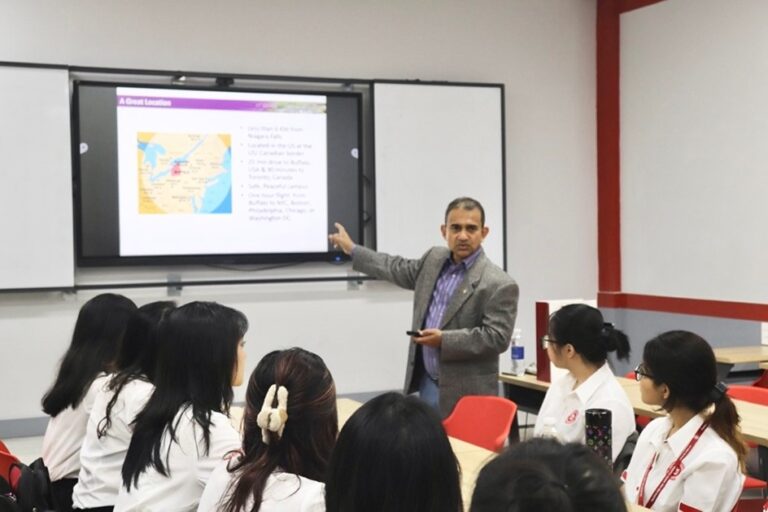 Introduction of Campus France 2023 Information Session at Foreign Trade University