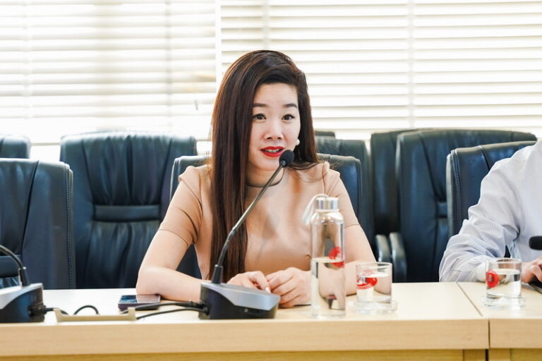 UNIVERSITY LEADERSHIP MEETS WITH ELSEVIER PUBLISHING REPRESENTATIVES