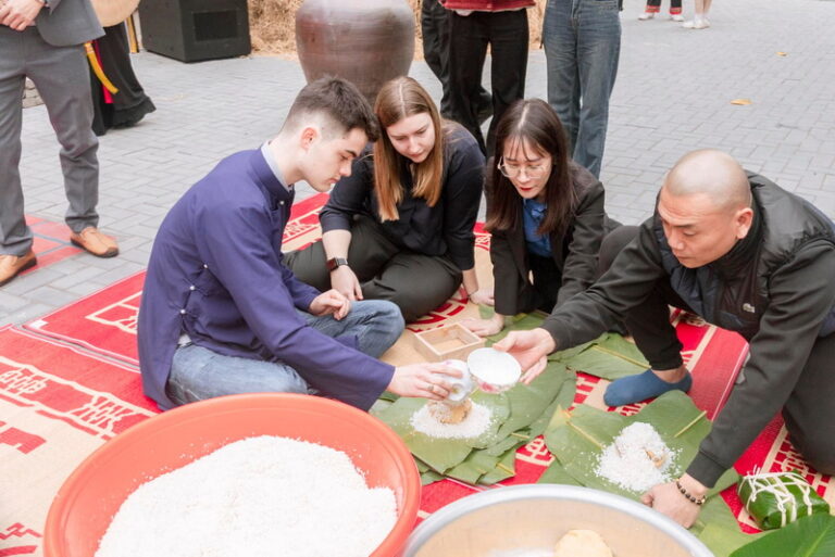 INTERNATIONAL EXCHANGE STUDENTS EXPERIENCE VIETNAMESE TRADITIONAL TET FOR THE FIRSTTIME
