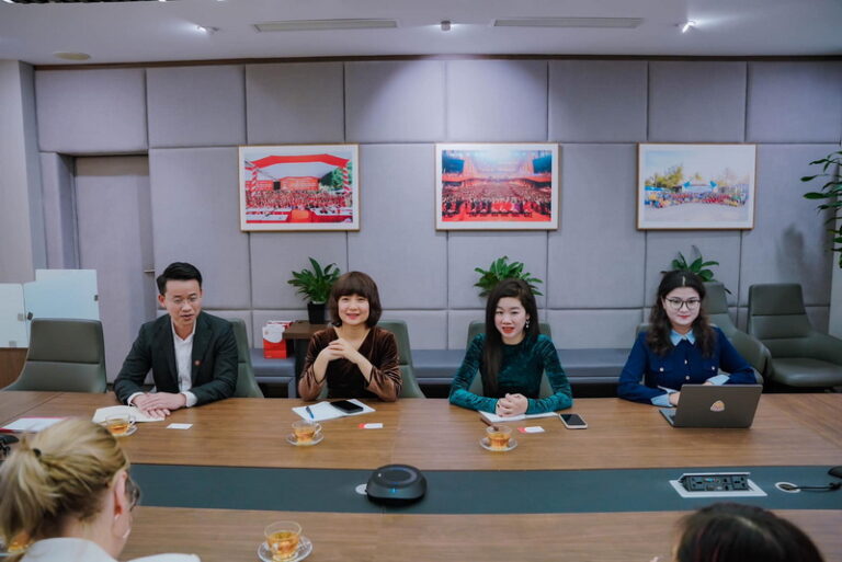 LEADERS OF FOREIGN TRADE UNIVERSITY RECEIVED AND WORKED WITH THE DELEGATION OF THE EMBASSY OF NEW ZEALAND IN VIETNAM