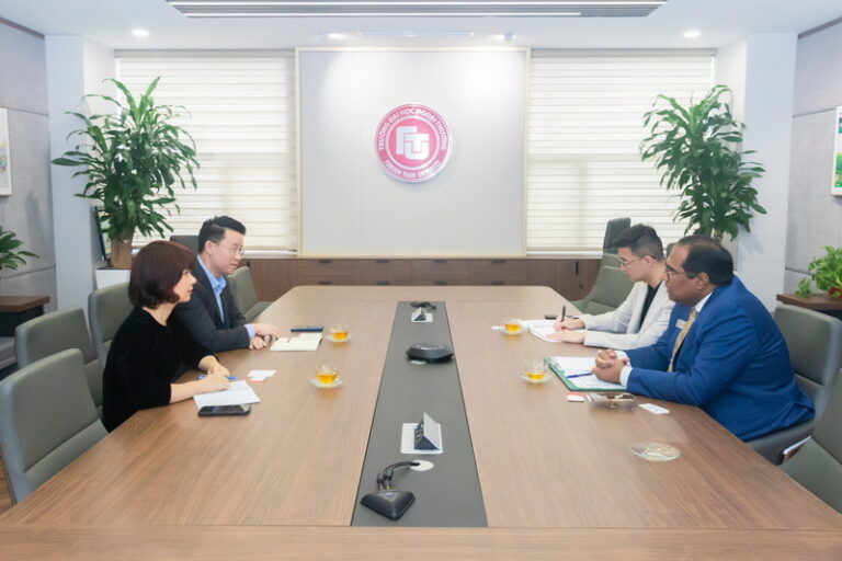 FOREIGN TRADE UNIVERSITY CAMPUS II LEADERS MEETS AND DISCUSSES COOPERATION WITH KUEHNE+NAGEL GROUP