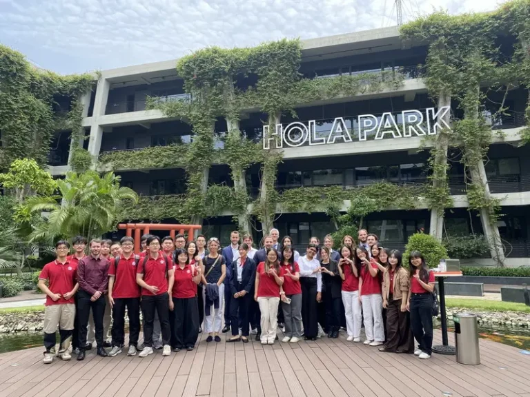 “EXPLORE ASEAN” INTERNATIONAL EXCHANGE PROGRAM: CONNECTING FTU AND FHNW STUDENTS
